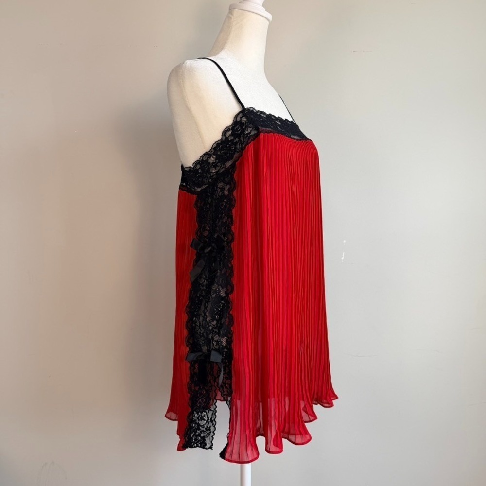 In Bloom Y2K Babydoll Slip Top Medium Pleated Coquette Bows Sabrina Semi Sheer